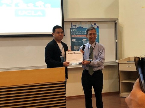Chiens award at NCTU-Tokyo Tech-UCLA Joint Symposium.JPG